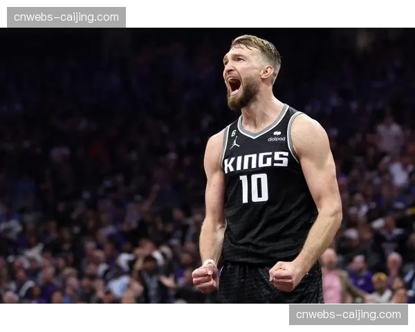 消息：为应对萨博尼斯，勇士队内训练重点演练格林与卢尼的低位协防